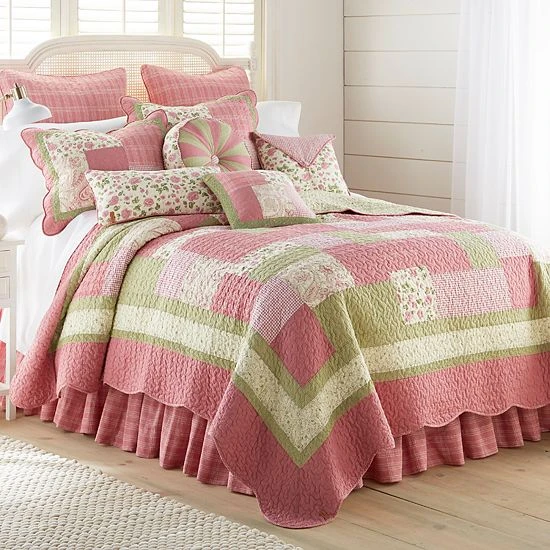 Donna Sharp Bashful Rose Quilt Or Sham 2 Donna Sharp Bashful Rose Quilt Or Sham - Image 2